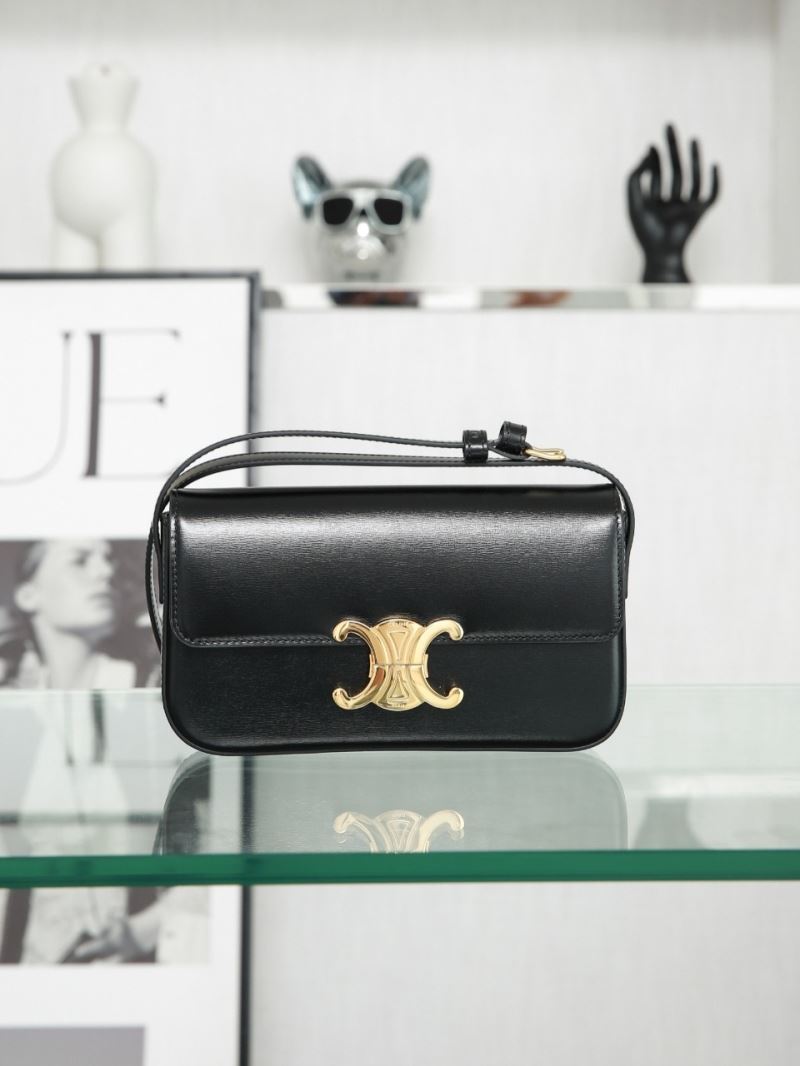 Ce1i*e triomphe bags